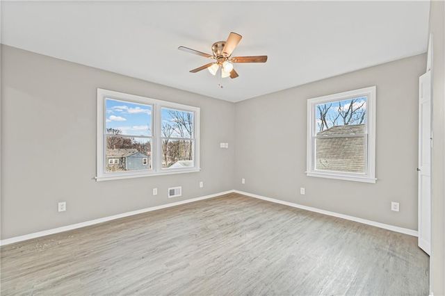 111 N Ditzler Avenue, Independence, MO 64053