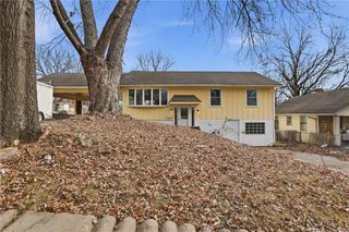 111 N Ditzler Avenue, Independence, MO 64053