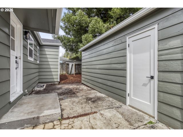 172 Se 9TH Ave, Hillsboro, OR 97123