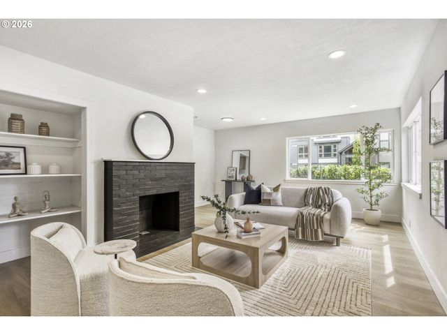 172 Se 9TH Ave, Hillsboro, OR 97123