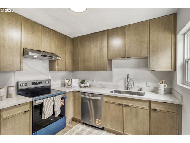 172 Se 9TH Ave, Hillsboro, OR 97123