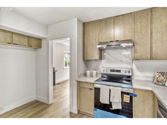 172 Se 9TH Ave, Hillsboro, OR 97123