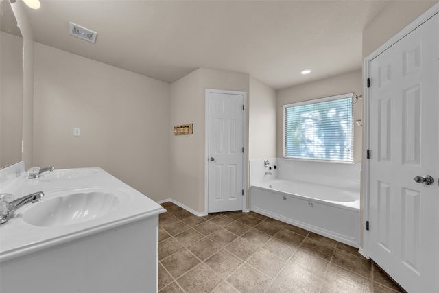 737 E Sheila Circle, Joshua, TX 76058