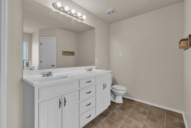 737 E Sheila Circle, Joshua, TX 76058