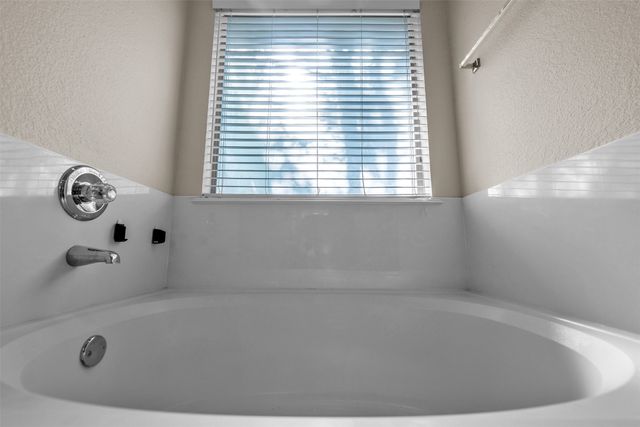 737 E Sheila Circle, Joshua, TX 76058