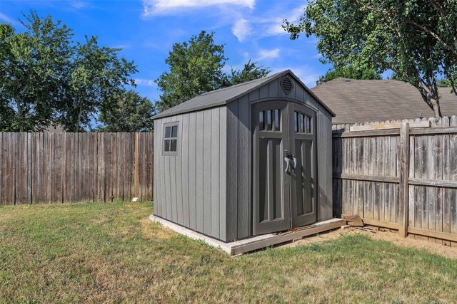 737 E Sheila Circle, Joshua, TX 76058