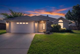 737 E Sheila Circle, Joshua, TX 76058