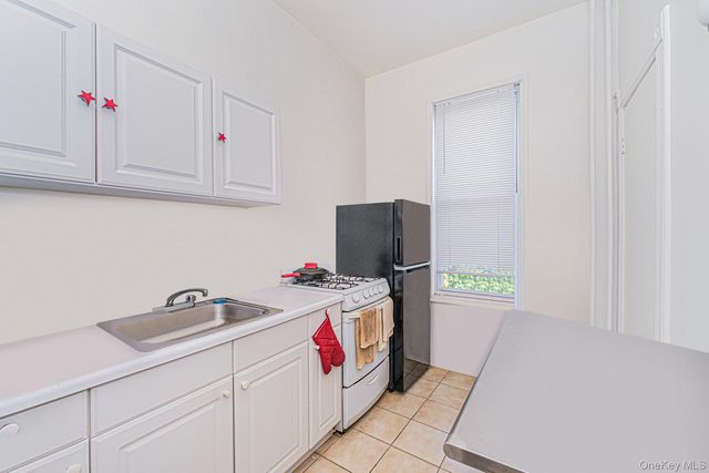 260 Covert St, Brooklyn, NY 11207