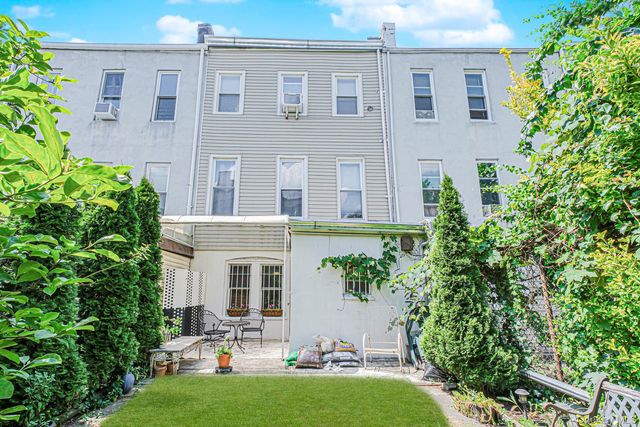 260 Covert St, Brooklyn, NY 11207