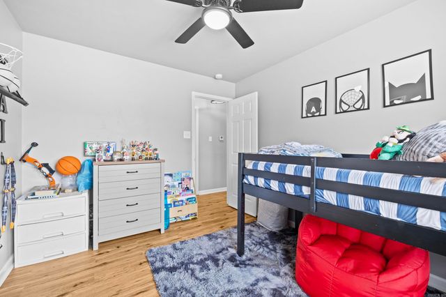 17 Shamsie Dr, Ward, AR 72176