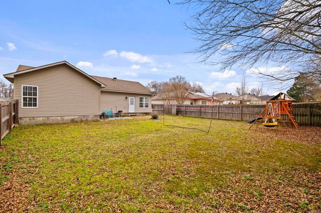 17 Shamsie Dr, Ward, AR 72176