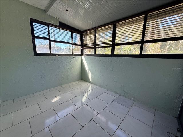 100 E KENTUCKY AVENUE A6, Deland, FL 32724