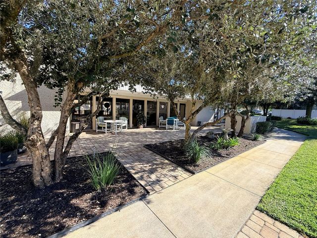 100 E KENTUCKY AVENUE A6, Deland, FL 32724