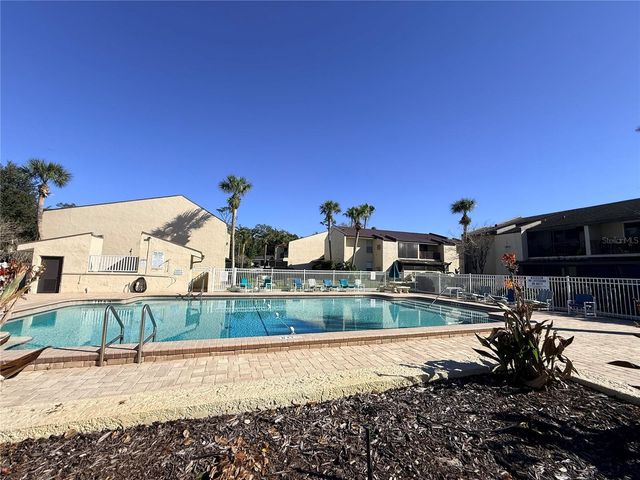 100 E KENTUCKY AVENUE A6, Deland, FL 32724