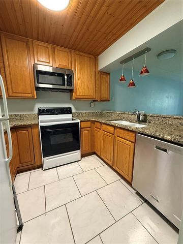 100 E KENTUCKY AVENUE A6, Deland, FL 32724