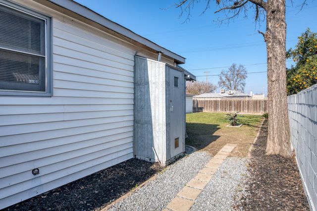 2901 E Princeton Avenue, Fresno, CA 93703