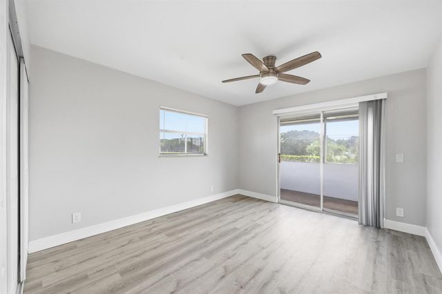 284 Flanders F, Delray Beach, FL 33484