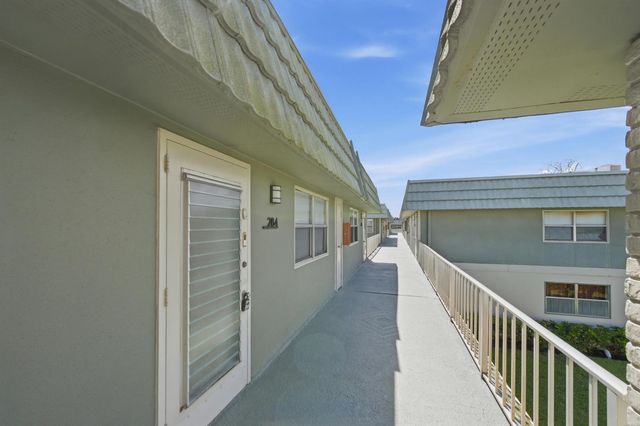 284 Flanders F, Delray Beach, FL 33484