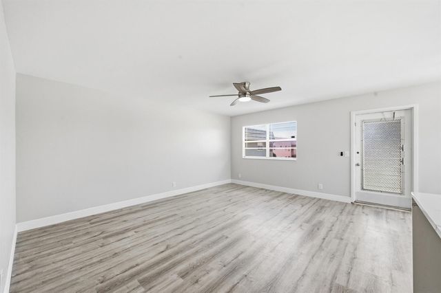 284 Flanders F, Delray Beach, FL 33484