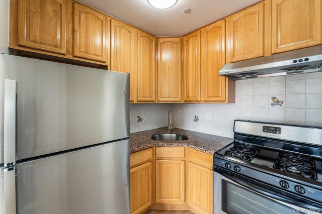 4135 67th Street 5C, Woodside, NY 11377