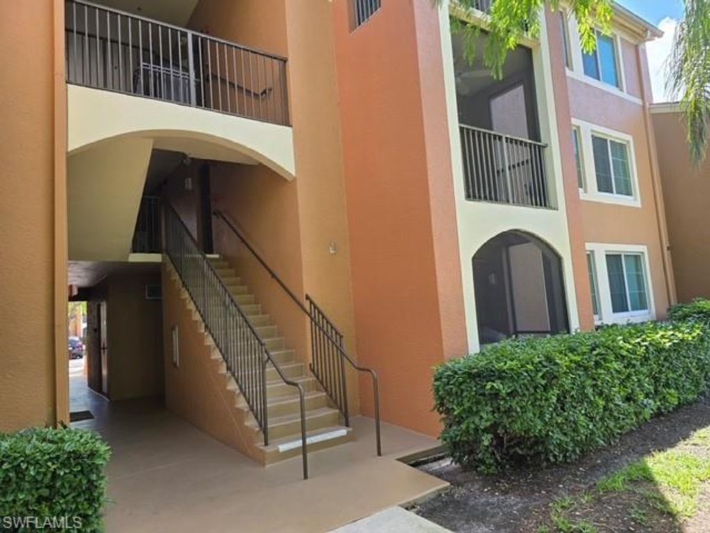 1210 Reserve WAY 204, NAPLES, FL 34105 — photo 2