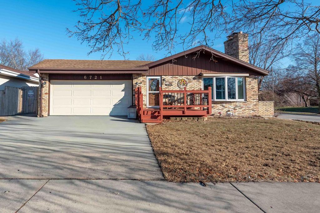 6721 59th AVENUE, Kenosha, WI 53142