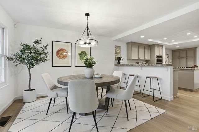 8 Partridge Dr, San Rafael, CA 94901