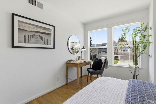 8 Partridge Dr, San Rafael, CA 94901