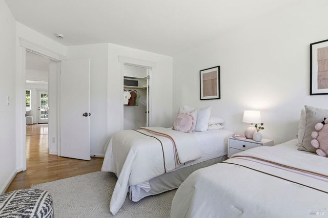 8 Partridge Dr, San Rafael, CA 94901