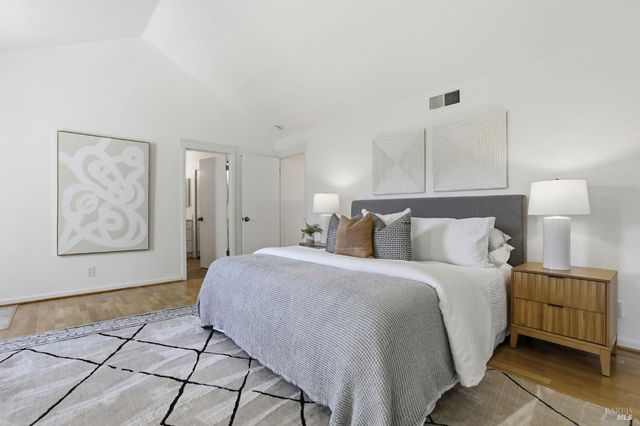 8 Partridge Dr, San Rafael, CA 94901