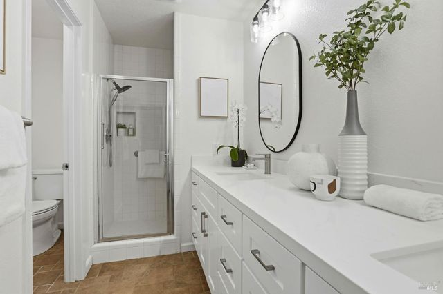 8 Partridge Dr, San Rafael, CA 94901