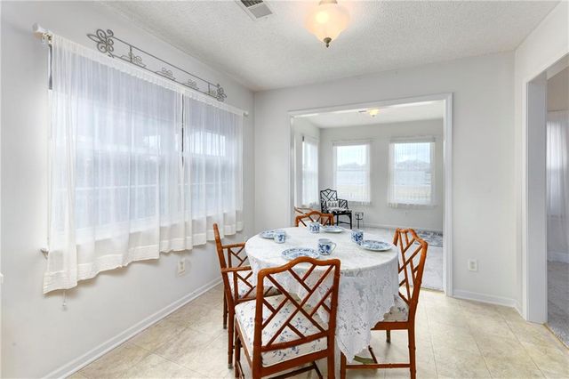 505 NW Durango Court, Blue Springs, MO 64014