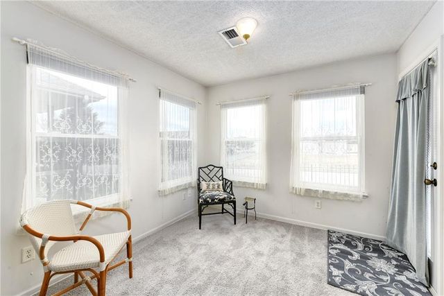 505 NW Durango Court, Blue Springs, MO 64014