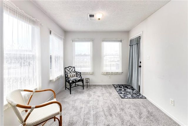 505 NW Durango Court, Blue Springs, MO 64014