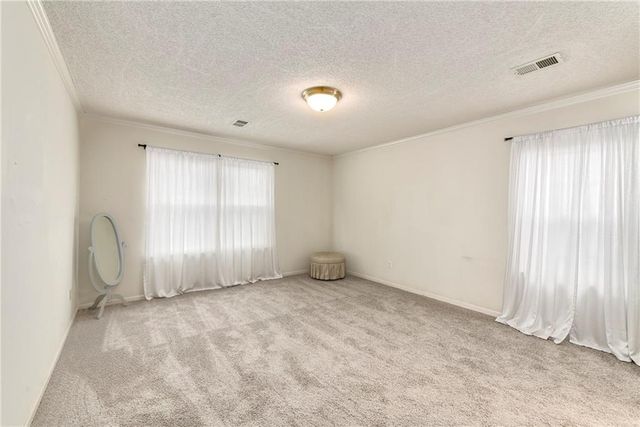 505 NW Durango Court, Blue Springs, MO 64014