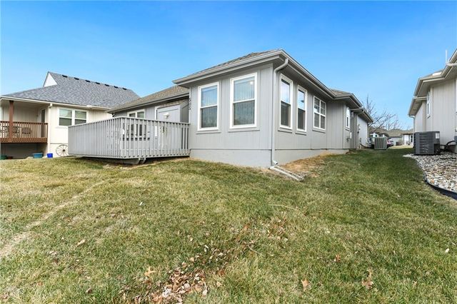 505 NW Durango Court, Blue Springs, MO 64014