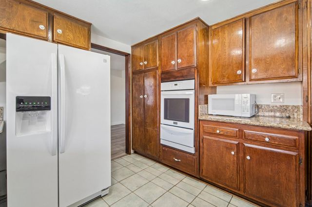 1129 E Helmick Street, Carson, CA 90746