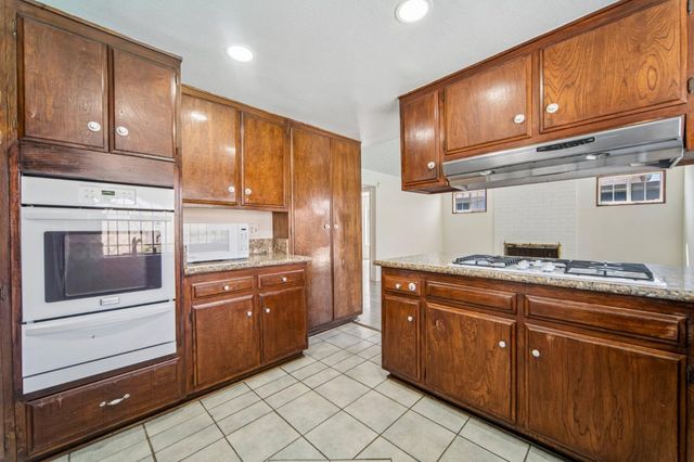1129 E Helmick Street, Carson, CA 90746