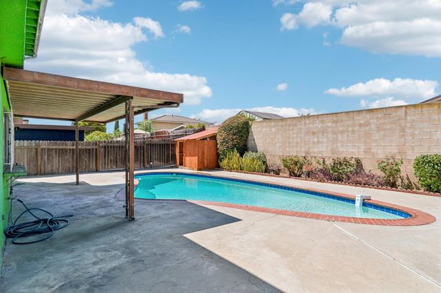 1129 E Helmick Street, Carson, CA 90746