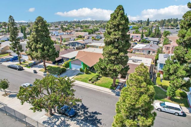 1129 E Helmick Street, Carson, CA 90746
