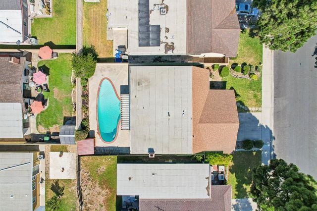 1129 E Helmick Street, Carson, CA 90746