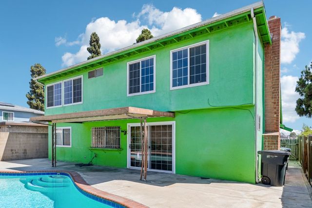 1129 E Helmick Street, Carson, CA 90746