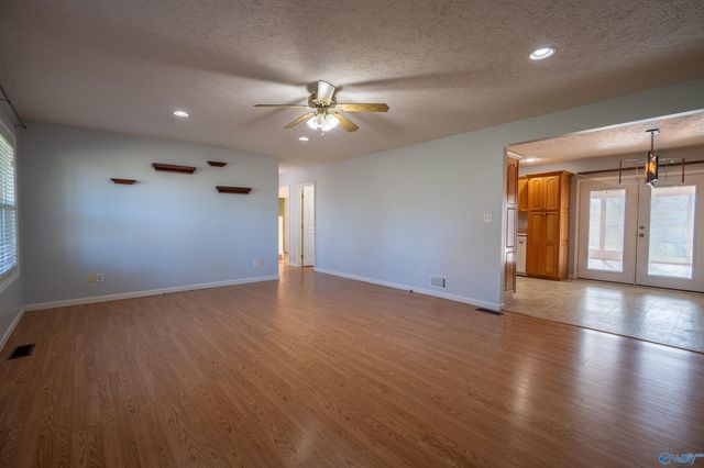 14801 Alabama Highway 20, Florence, AL 35633
