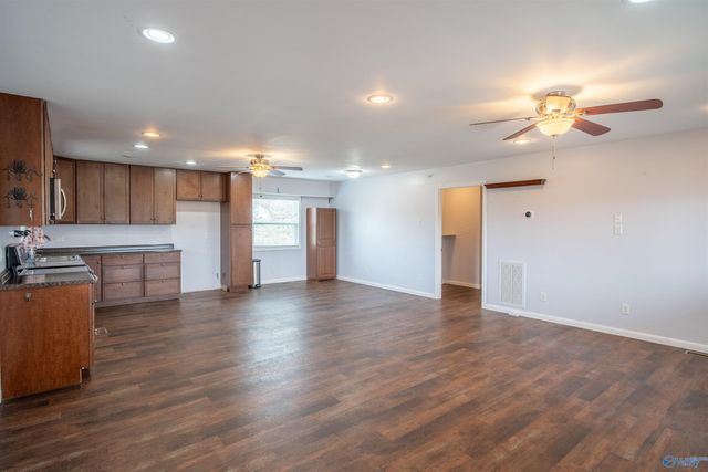 14801 Alabama Highway 20, Florence, AL 35633