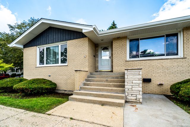 3045 S 48th Court, Cicero, IL 60804