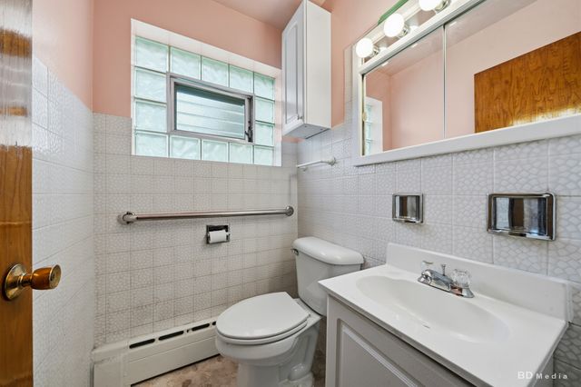 3045 S 48th Court, Cicero, IL 60804