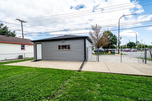 3045 S 48th Court, Cicero, IL 60804
