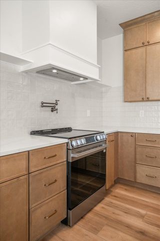 7310 W Kendick Ave, Nine Mile Falls, WA 99026