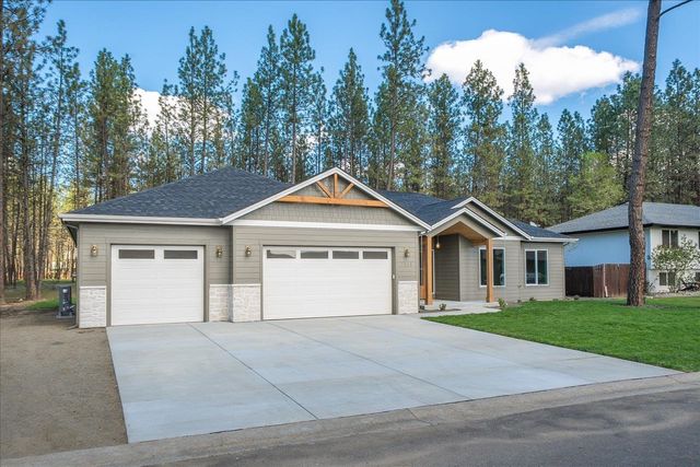 7310 W Kendick Ave, Nine Mile Falls, WA 99026