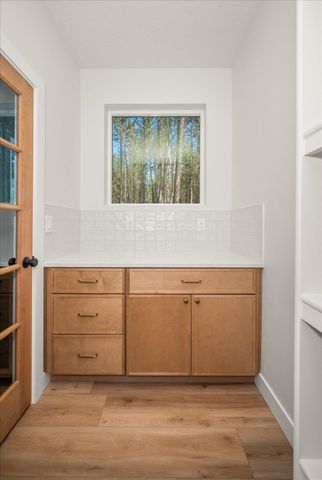 7310 W Kendick Ave, Nine Mile Falls, WA 99026